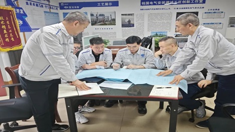 上海广发体育员工钱国获中华全国总工会传递表彰